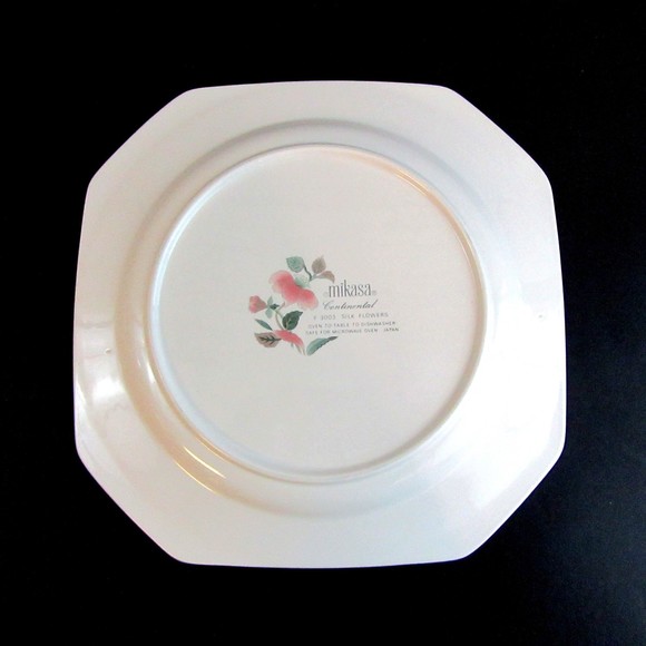 Mikasa Silk Flowers 10-1/4" Dinner plates set of 2 - Picture 2 of 6